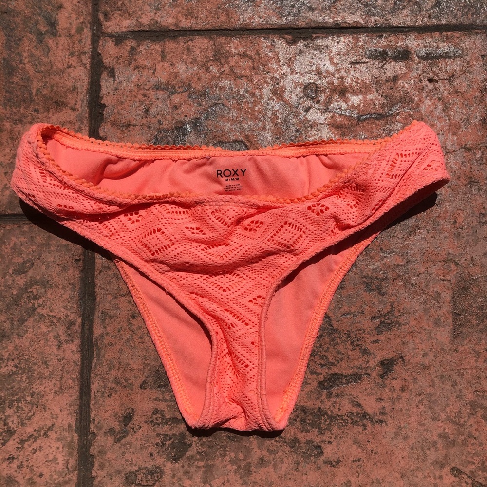 3/$25! NWOT ROXY swim bottoms size M